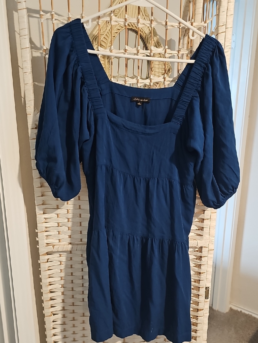 Shinestar Blue Garment with Black Label